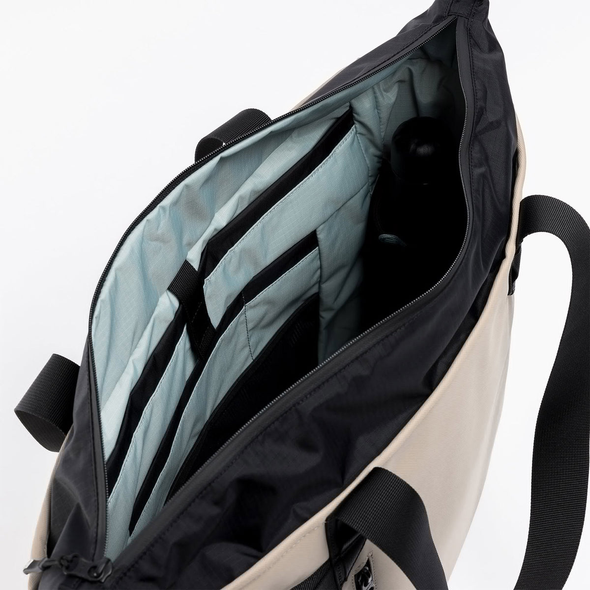 Laptop Tote 20L